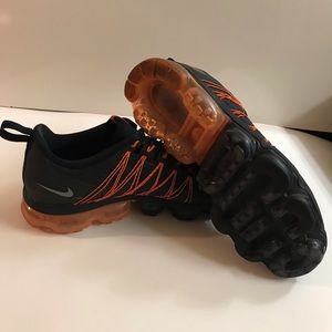 Men’s NIKE Vapor Max shoes